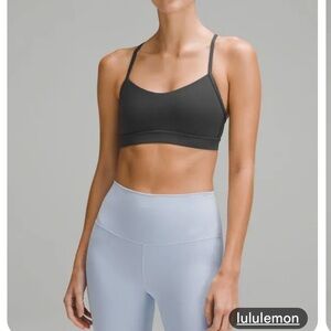 lululemon athletica Women's Flow Y Bra